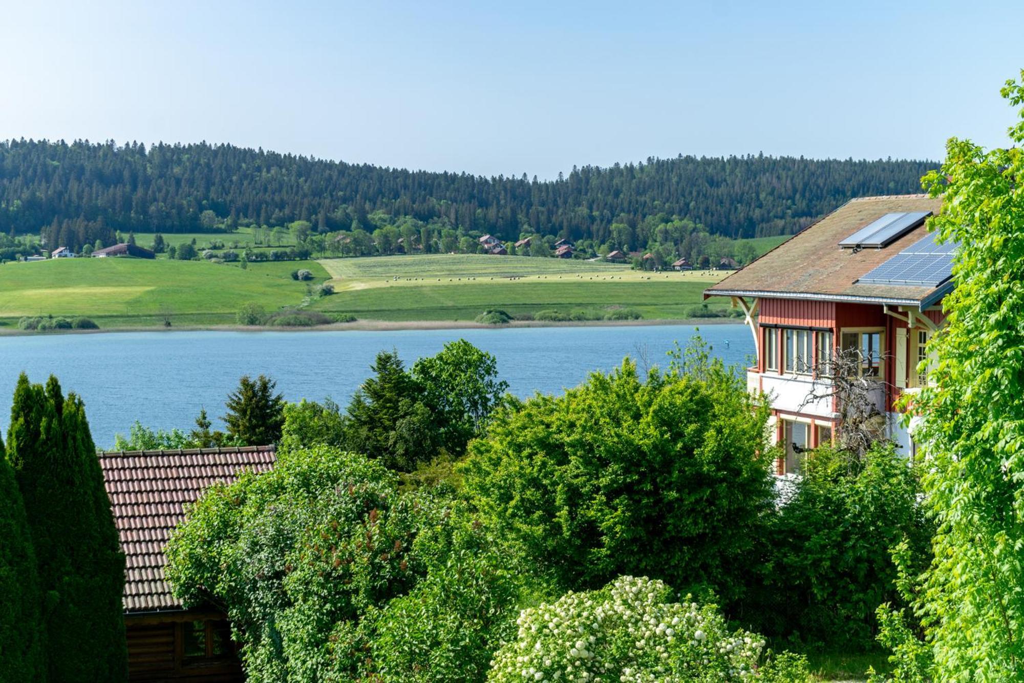 Hotel-Restaurant Le Lac Malbuisson Exteriör bild