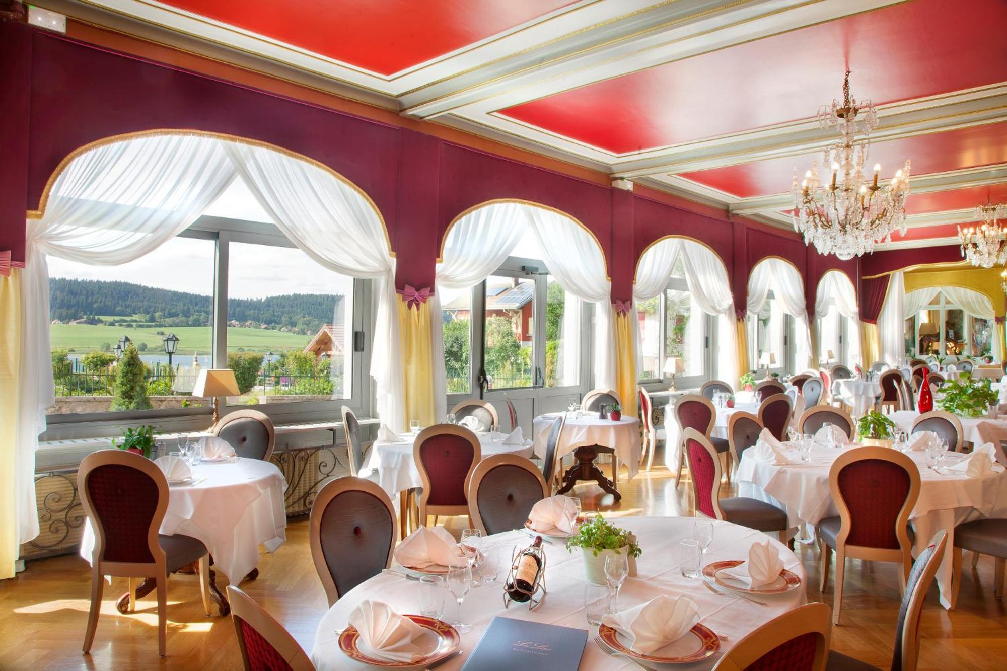 Hotel-Restaurant Le Lac Malbuisson Exteriör bild