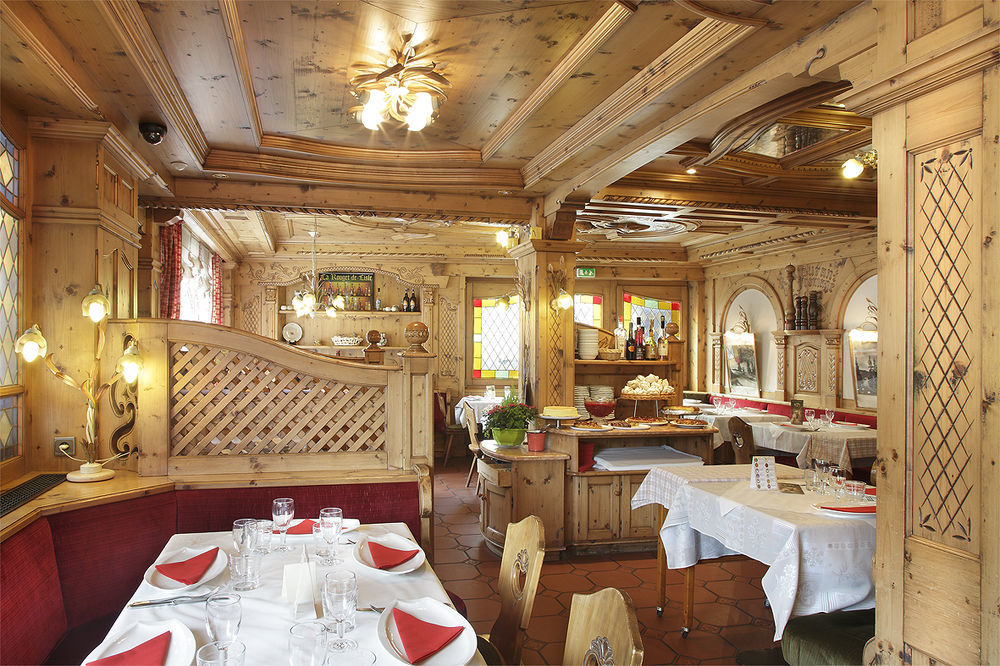 Hotel-Restaurant Le Lac Malbuisson Exteriör bild