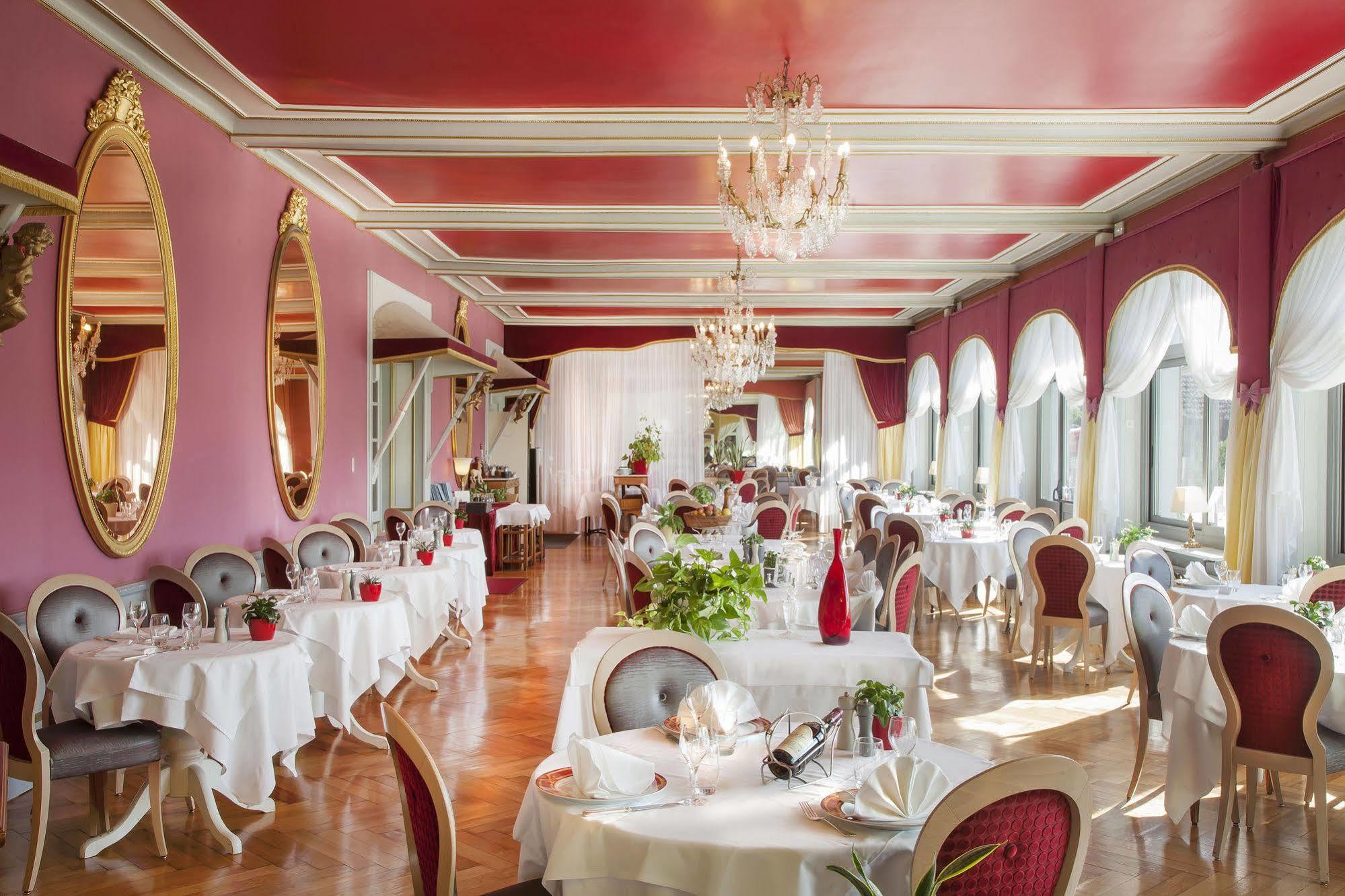Hotel-Restaurant Le Lac Malbuisson Exteriör bild